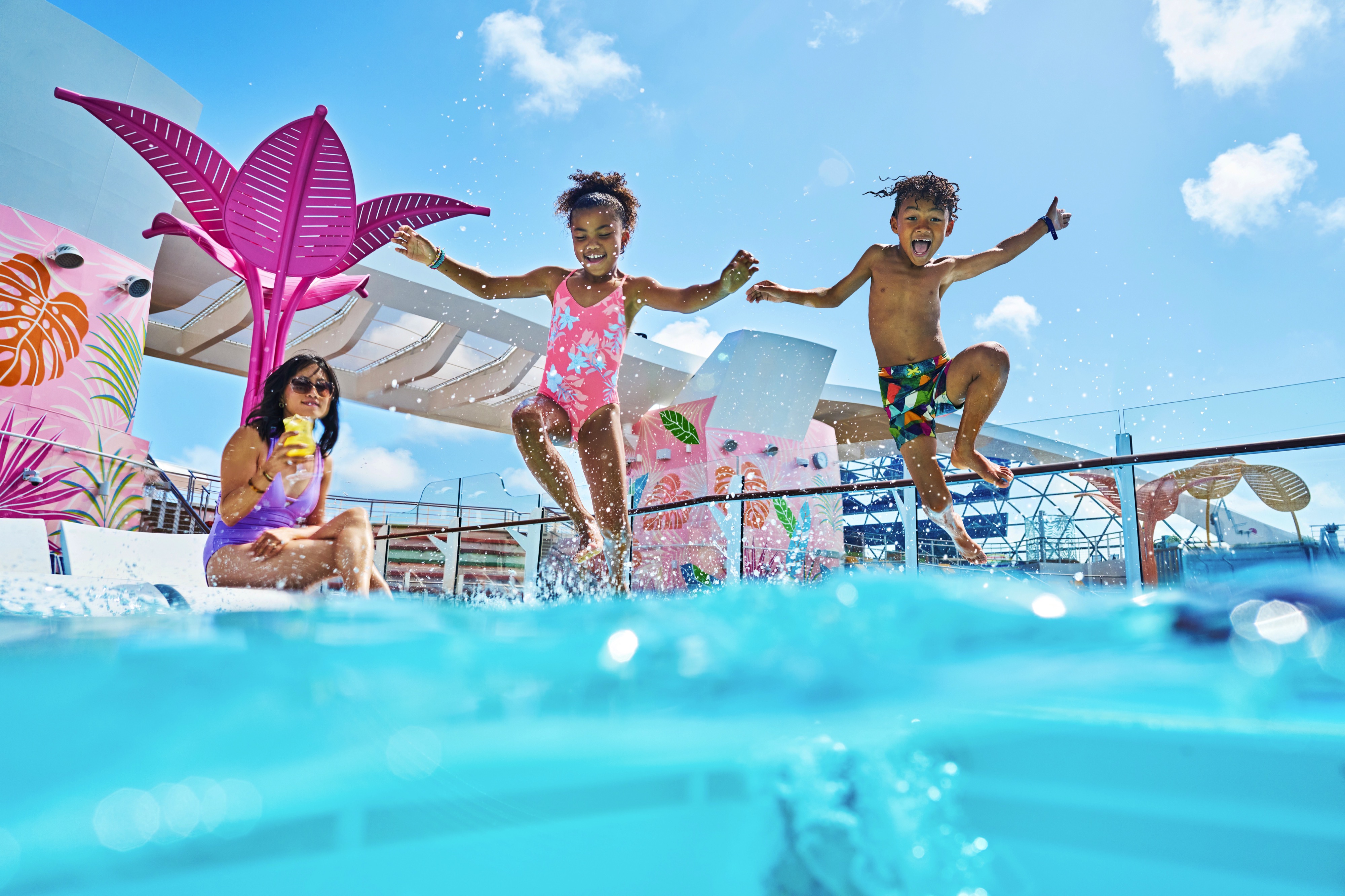 Liberty of the Seas - Pools